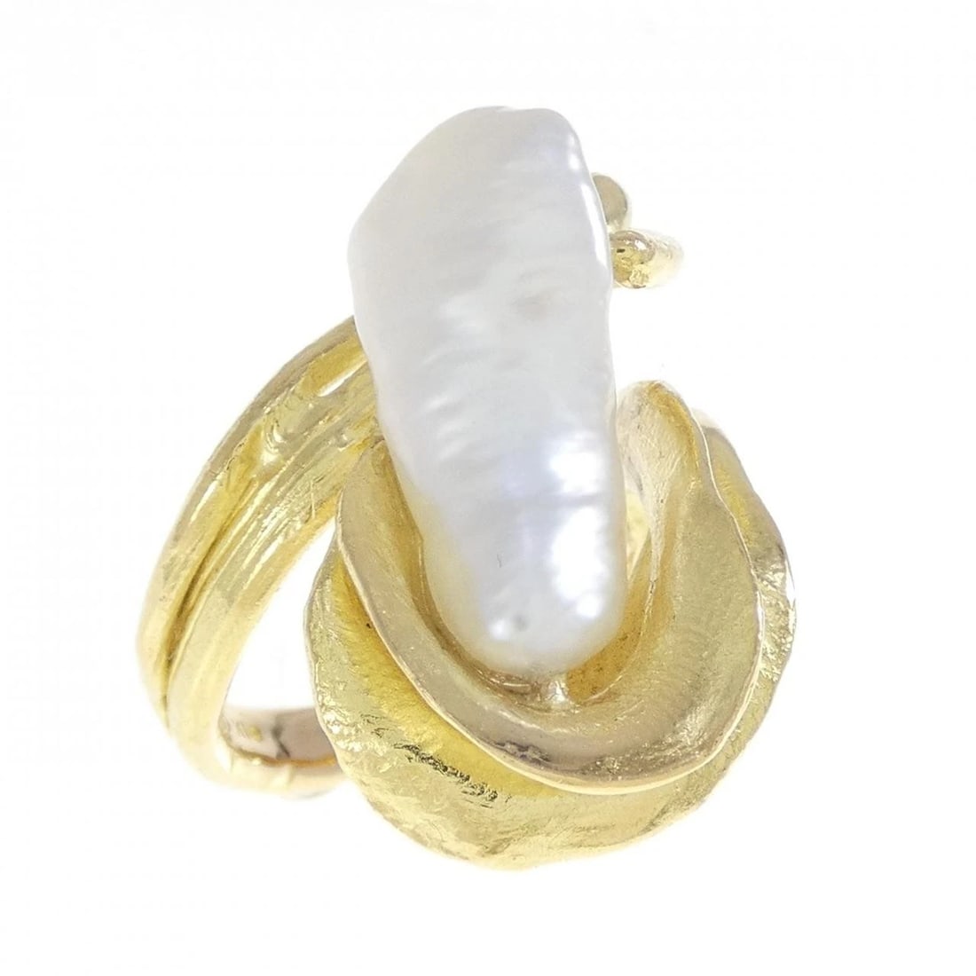 TASAKI FRESHWATER PEARL RING: TASAKI Freshwater Pearl Ring Brand: TASAKI Type: Ring Material: K18 Yellow Gold, Main Stone/Creation Freshwater Pearl Color: Yellow Gold Size: 4.5-5 US Accessories: None Accessories Notice: