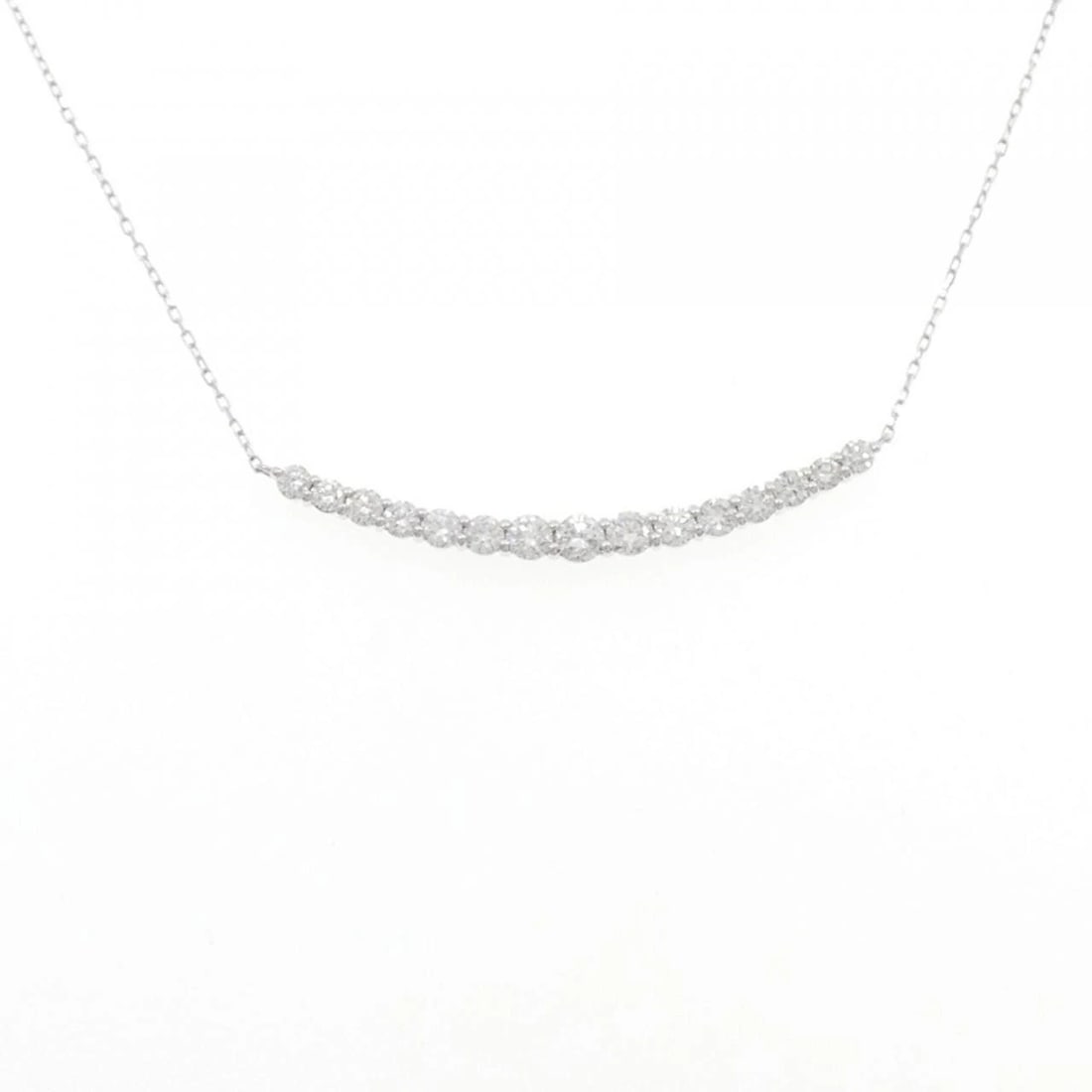 K18WG DIAMOND NECKLACE: K18WG Diamond Necklace Brand: Unbranded Type: Necklace Material: K18 White Gold, Main Stone/Creation Natural Color: White Gold Size: 7.5-8 US Accessories: None Accessories Notice: When