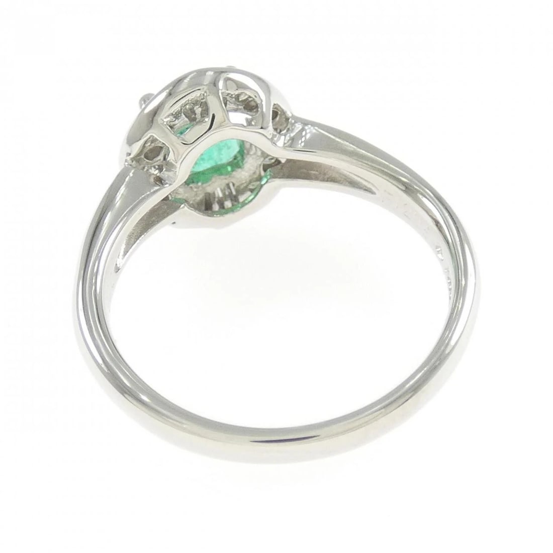 PT850 EMERALD RING - 3