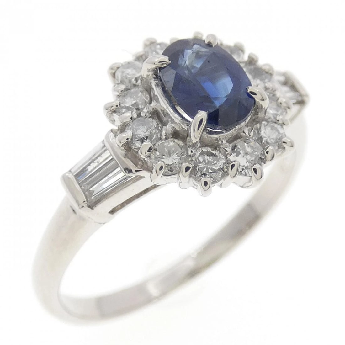 PT900 SAPPHIRE RING: PT900 Sapphire Ring Brand: Unbranded Type: Ring Material: Platinum 900 Platinum, Main Stone/Creation sapphire Color: White Gold Size: 6.5 US Accessories: None Accessories Notice: When