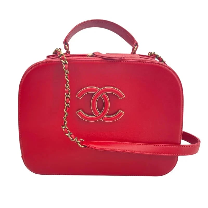 CHANEL COCO MARK CHAIN SHOULDER SERIES RED GHW CALF HANDBAG: CHANEL Coco Mark Chain Shoulder Series Red GHW Calf Handbag Brand: CHANEL Type: Handbag Material: Calf Color: Red GD Hardware Size: W: 24cm / H: 18cm / D: 8cm / Shoulder: 120cm Accessories: None