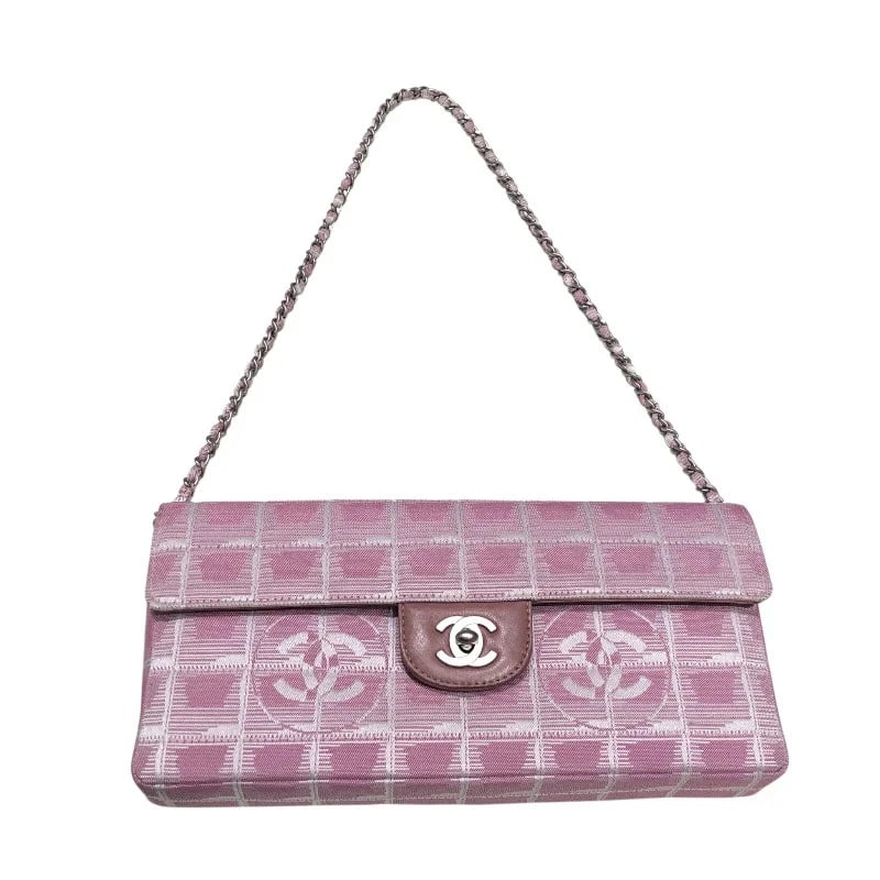 CHANEL NEW TRAVEL LINE CHAIN NYLON JACQUARD HANDBAG: CHANEL New Travel Line Chain Nylon Jacquard Handbag Brand: CHANEL Type: Handbag Material: Nylon Jacquard Color: Pink/SV Hardware Size: W: 26cm / H: 12cm / D: 3cm / Shoulder: 67cm Accessories: Non