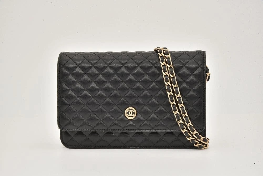 CHANEL MICRO MATELASSÉ CHAIN WALLET HANDBAG: Chanel Micro Matelassé Chain Wallet Handbag Brand: Chanel Type: Handbag Material: Leather Color: Black With Gold Hardware Size: W19xH12.5xD3cm / Shoulder: 130cm Accessories: None Accessori