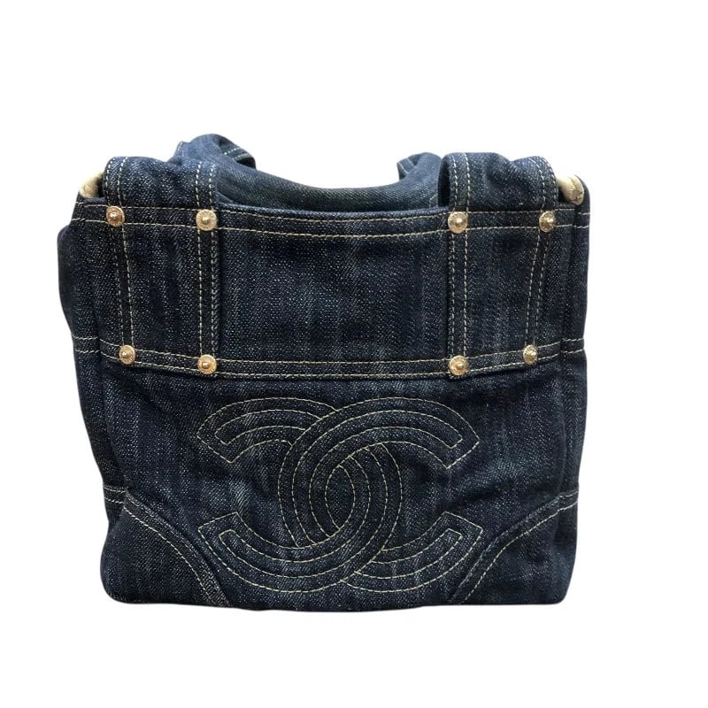 CHANEL SPARKLING DENIM COCO MARK NAVY DENIM TOTE HANDBAG: CHANEL Sparkling Denim Coco Mark Navy Denim Tote Handbag Brand: CHANEL Type: Handbag Material: Denim Color: Navy Size: W: 21.5cm / H: 20cm / D: 16cm Accessories: None Accessories Notice: When