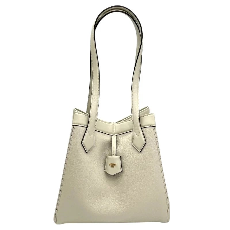 FENDI ORIGAMI MEDIUM WHITE CALF HANDBAG HANDBAG: FENDI Origami Medium White Calf Handbag Handbag Brand: FENDI Type: Handbag Material: Calf Color: white Size: W: 27cm / H: 27cm / D: 16.5cm / Shoulder: 59cm Accessories: None Accessories No