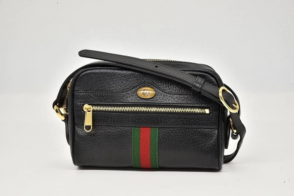GUCCI OPHIDIA MINI POCHETTE WITH WEB STRIPE LEATHER HANDBAG: Gucci Ophidia Mini Pochette with Web Stripe Leather Handbag Brand: Gucci Type: Handbag Material: Leather Color: Black Size: W18xH12.5xD5.5cm / Shoulder: 136-156cm Accessories: None Accesso
