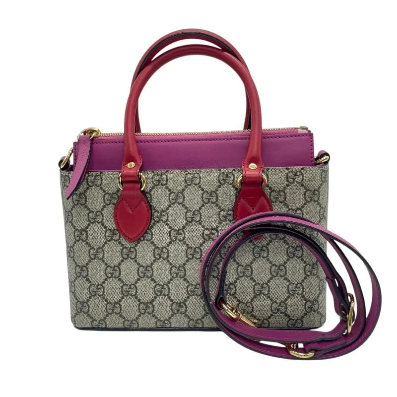 GUCCI GG SUPREME RED PINK HANDBAG: GUCCI GG Supreme Red Pink Handbag Brand: GUCCI Type: Handbag Material: Gg Supreme Color: Red Pink/GD Hardware Size: W: 23.5cm / H: 18cm / D: 9.5cm / Shoulder: 109-118cm Accessories: None A