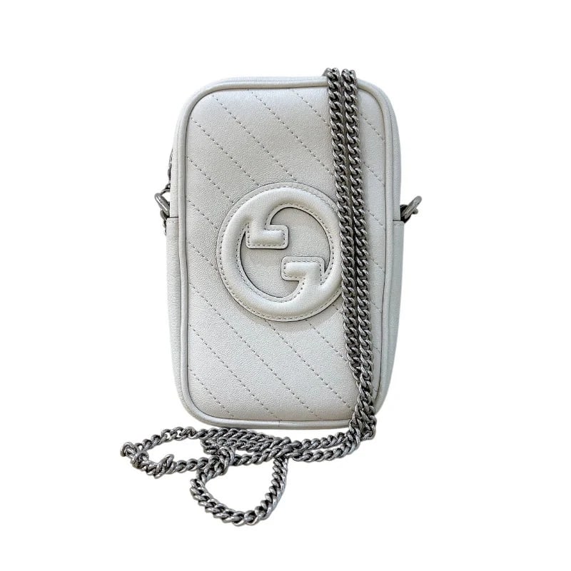 GUCCI BLONDIE MINI CHAIN IVORY HANDBAG: GUCCI Blondie Mini Chain Ivory Handbag Brand: GUCCI Type: Handbag Material: Leather Color: Ivory/SV Hardware Size: W: 10.5cm / H: 18cm / D: 4.5cm / Shoulder: 55cm Accessories: None Accesso