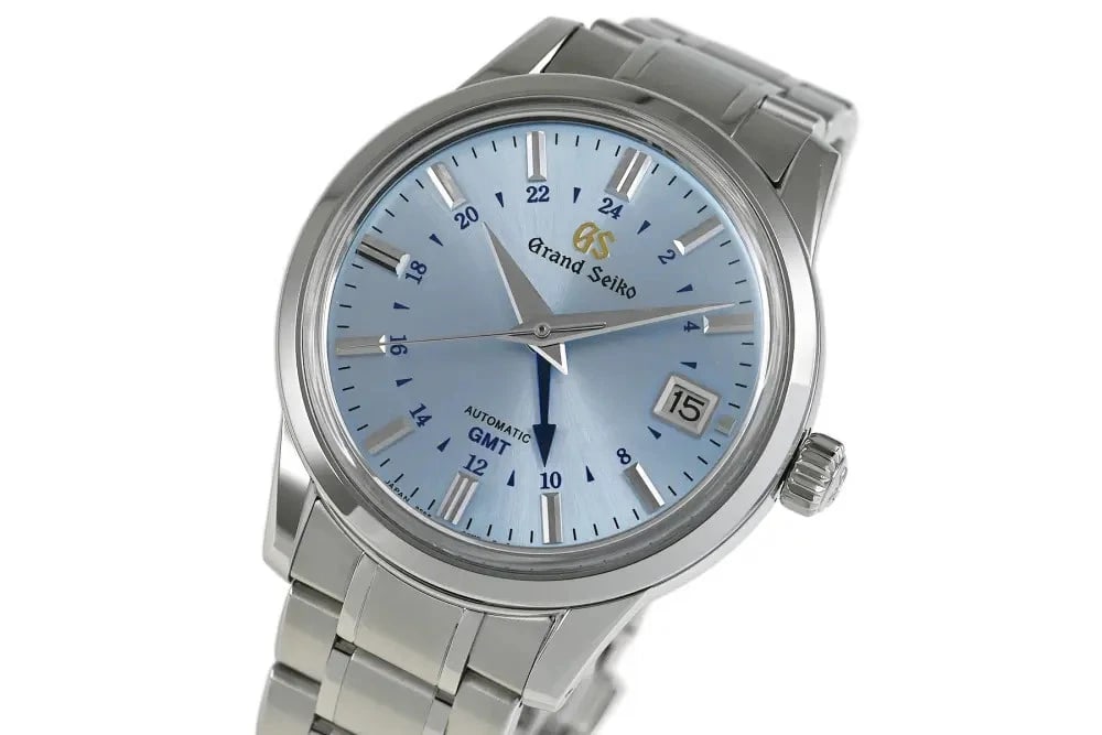 SEIKO GRAND ELEGANCE COLLECTION WATCH: SEIKO Grand Elegance Collection Watch Brand: SEIKO Type: Wrist watch Material: SS Color: Dial Color Sky Blue Size: [ Case size ] 39.5mm [ Arm circumference size ] 19.5cm Case Thickness 14mm 
