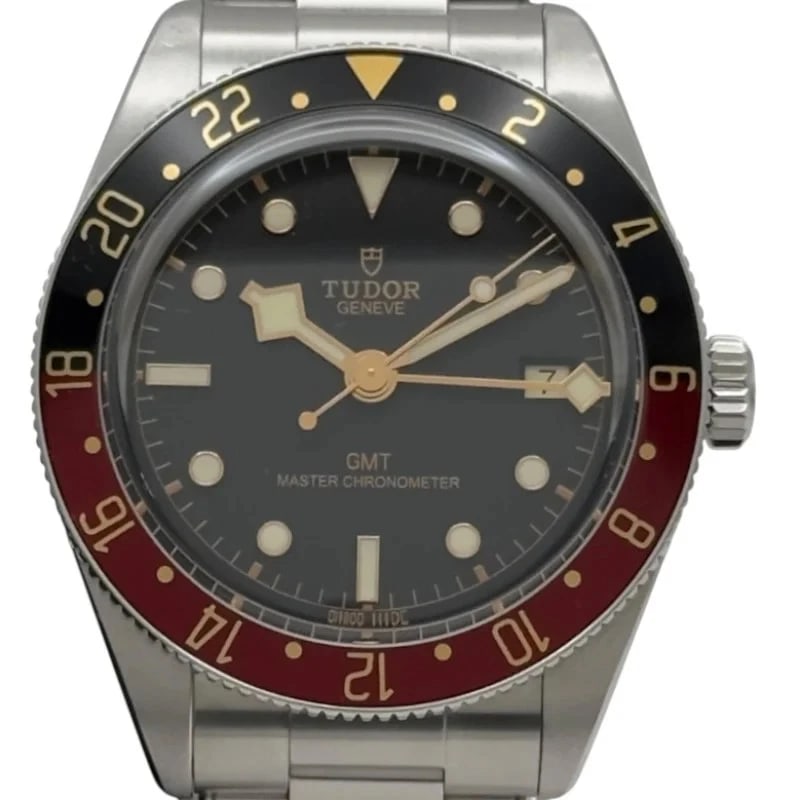 TUDOR BLACK WATCH: Tudor Black Watch Brand: TUDOR Type: Wrist watch Material: Stainless steel Color: Dial Color Black Size: [ Case size ] 39mm / Case thickness: 12.9mm [ Arm circumference size ] 21cm Accessories: N