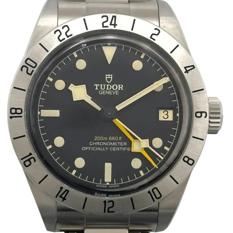 TUDOR BLACK WATCH: Tudor Black Watch Brand: TUDOR Type: Wrist watch Material: Stainless steel Color: Dial Color Black Size: [ Case size ] 39mm / Case thickness: 14.5mm [ Arm circumference size ] 21cm Accessories: N