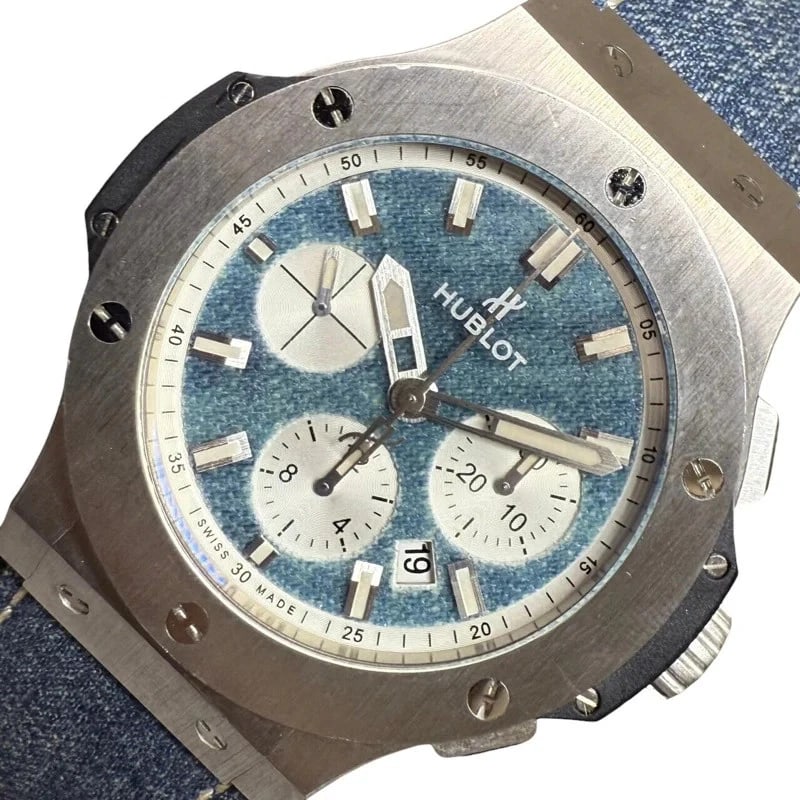 HUBLOT BIG BANG JEANS SS/RUBBER STRAP WATCH: Hublot Big Bang Jeans SS/Rubber Strap Watch Brand: HUBLOT Type: Wrist watch Material: SS/rubber belt Color: Dial Color Jeans Blue Size: [ Case size ] 44mm / Case shape: Round face [ Arm