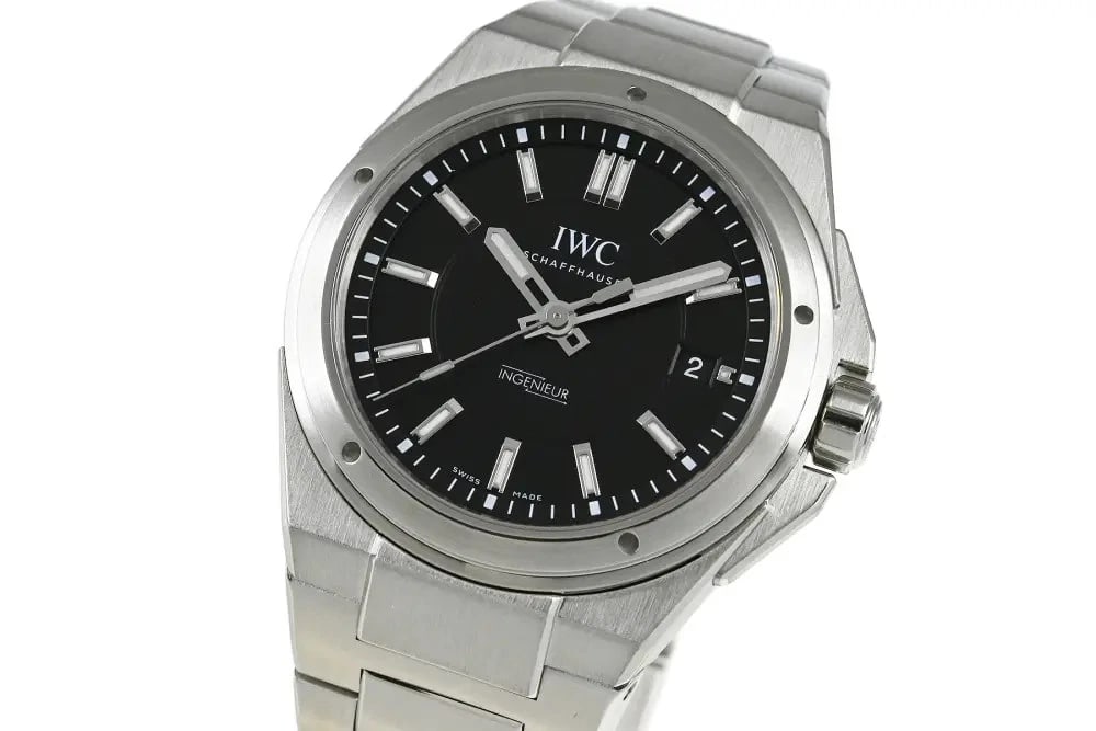 IWC INGENIEUR AUTOMATIC WATCH: IWC Ingenieur Automatic Watch Brand: IWC Type: Wrist watch Material: SS Color: Dial Color Black Size: [ Case size ] 40mm [ Arm circumference size ] 20cm Case Thickness 10mm Accessories: None