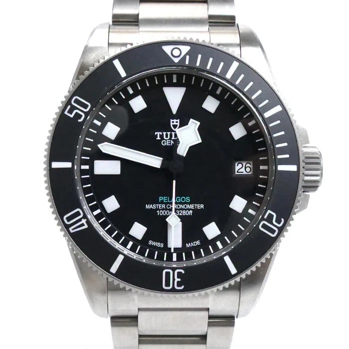 TUDOR PELAGOS ULTRA WATCH: TUDOR Pelagos Ultra Watch Brand: TUDOR Type: Wrist watch Material: [ Material ] Case: TI / Strap: TI / Bezel: CE/TI Color: Dial Color Dial Color Black Belt color Silver Case Color Silver Size: [ S