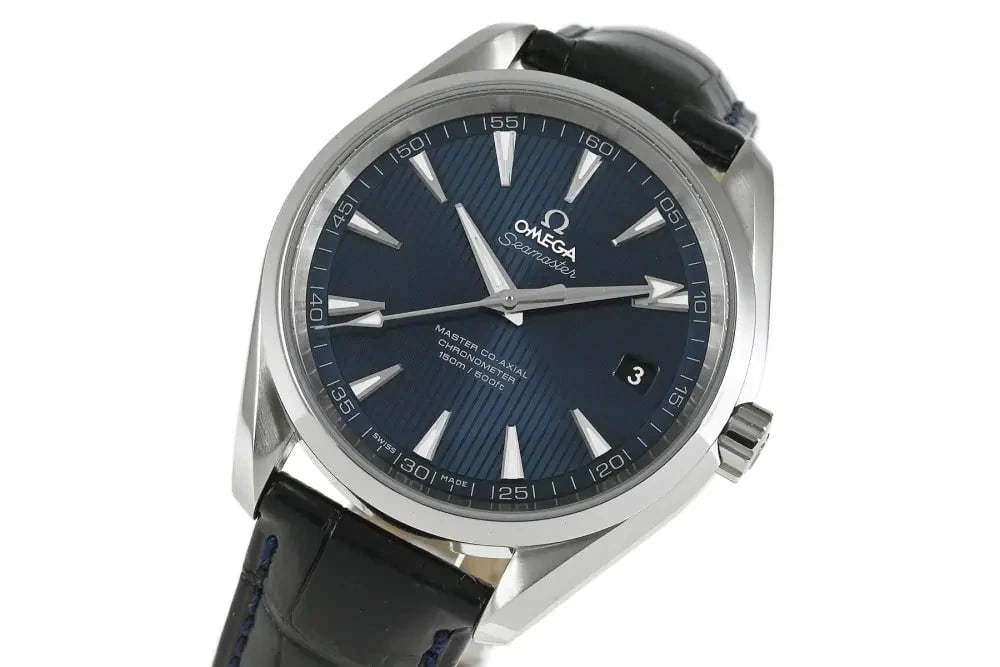 OMEGA SEAMASTER AQUA TERRA WATCH: OMEGA Seamaster Aqua Terra Watch Brand: OMEGA Type: Wrist watch Material: Case Material SS Band Material Genuine Leather Belt, D-Buckle Color: Dial Color Blue Stripe Size: Case Size 41.5mm