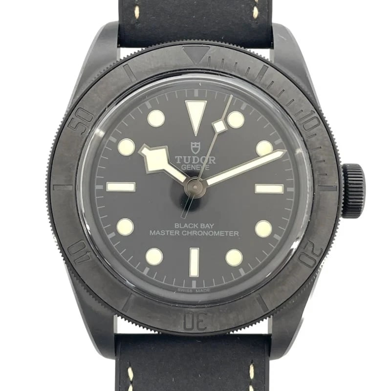 TUDOR BLACK CERAMIC WATCH: Tudor Black Ceramic Watch Brand: TUDOR Type: Wrist watch Material: ceramic Color: Dial Color Black Size: [ Case size ] 41mm / Case thickness: 14.4mm [ Arm circumference size ] 19cm 