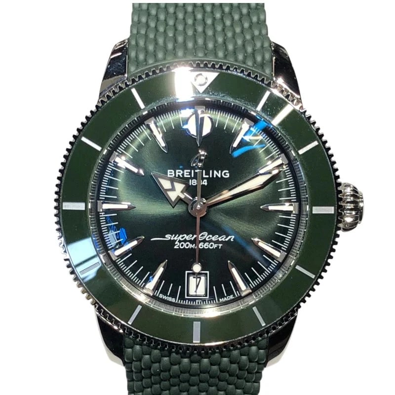 BREITLING SUPEROCEAN HERITAGE GREEN WATCH: Breitling Superocean Heritage Green Watch Brand: BREITLING Type: Wrist watch Material: SS Color: Dial Color Green Size: [ Case size ] 40mm / Case shape: Round face / Case width: 40mm / Case height