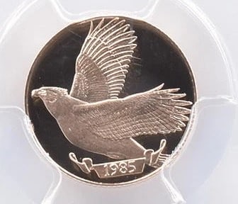 1985 FM PANAMA 20 BALBOAS GOLD HARPY EAGLE: 1985 FM Panama 20 Balboas Gold Harpy Eagle Brand/Mint: None Year: 1985 Denomination: Not Specified Country of Origin: Panama Accessories: None Accessories Notice: When purchasing pre-owned