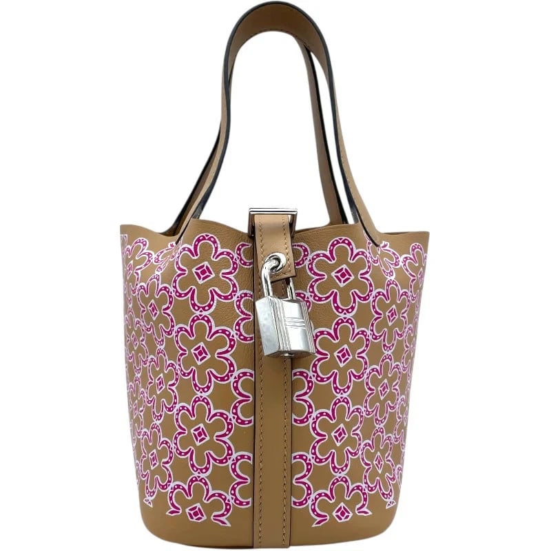 HERMES PICOTIN LOCK STAMP CHAI/PINK/WHITE SHW LUCKY DAISY/SWIFT HANDBAG: HERMES Picotin Lock Stamp Chai/Pink/White SHW Lucky Daisy/Swift Handbag Brand: HERMES Type: Handbag Material: Lucky Daisy/Swift Color: Chai/Pink/White SV Hardware Size: W: 15cm / H: 12.5cm / D: 10