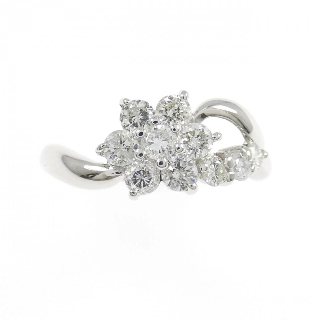 PT900 FLOWER DIAMOND RING - 2