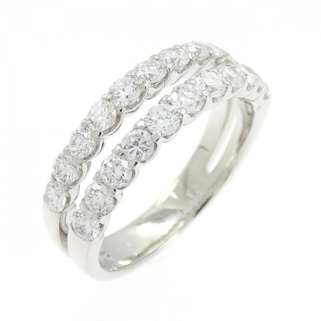 K18WG DIAMOND RING: K18WG Diamond Ring Brand: Unbranded Type: Ring Material: K18 White Gold, Main Stone/Creation Natural Color: White Gold Size: 6-6.5 ( US size) Accessories: None Accessories Notice: When