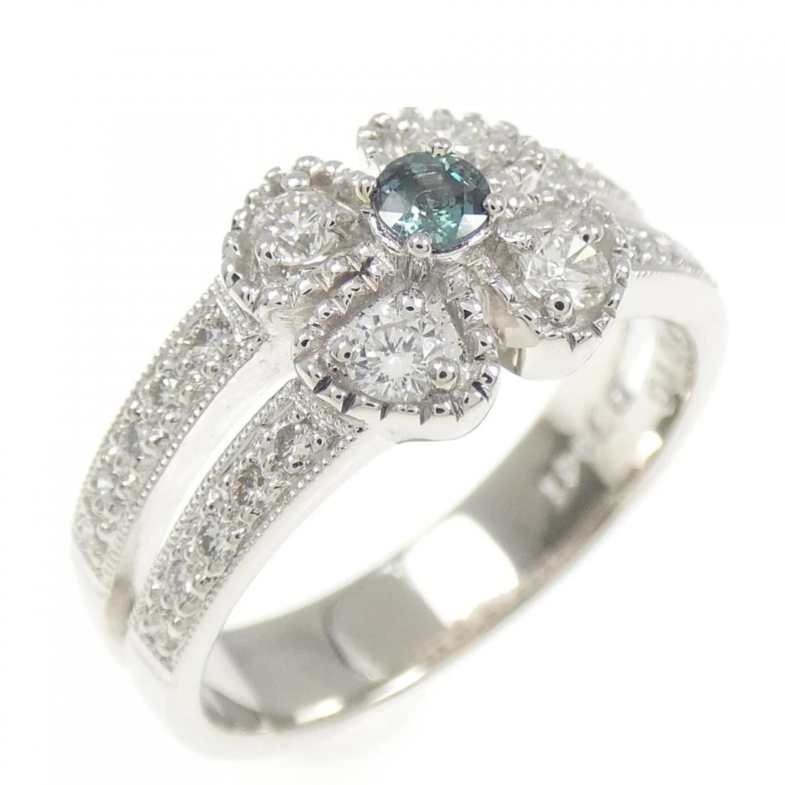 PT900 FLOWER ALEXANDRITE RING: PT900 Flower Alexandrite Ring Brand: Unbranded Type: Ring Material: Platinum 900 Platinum, Main Stone/Creation Alexandrite Color: Size: 6.5 US Accessories: None Accessories Notice: When