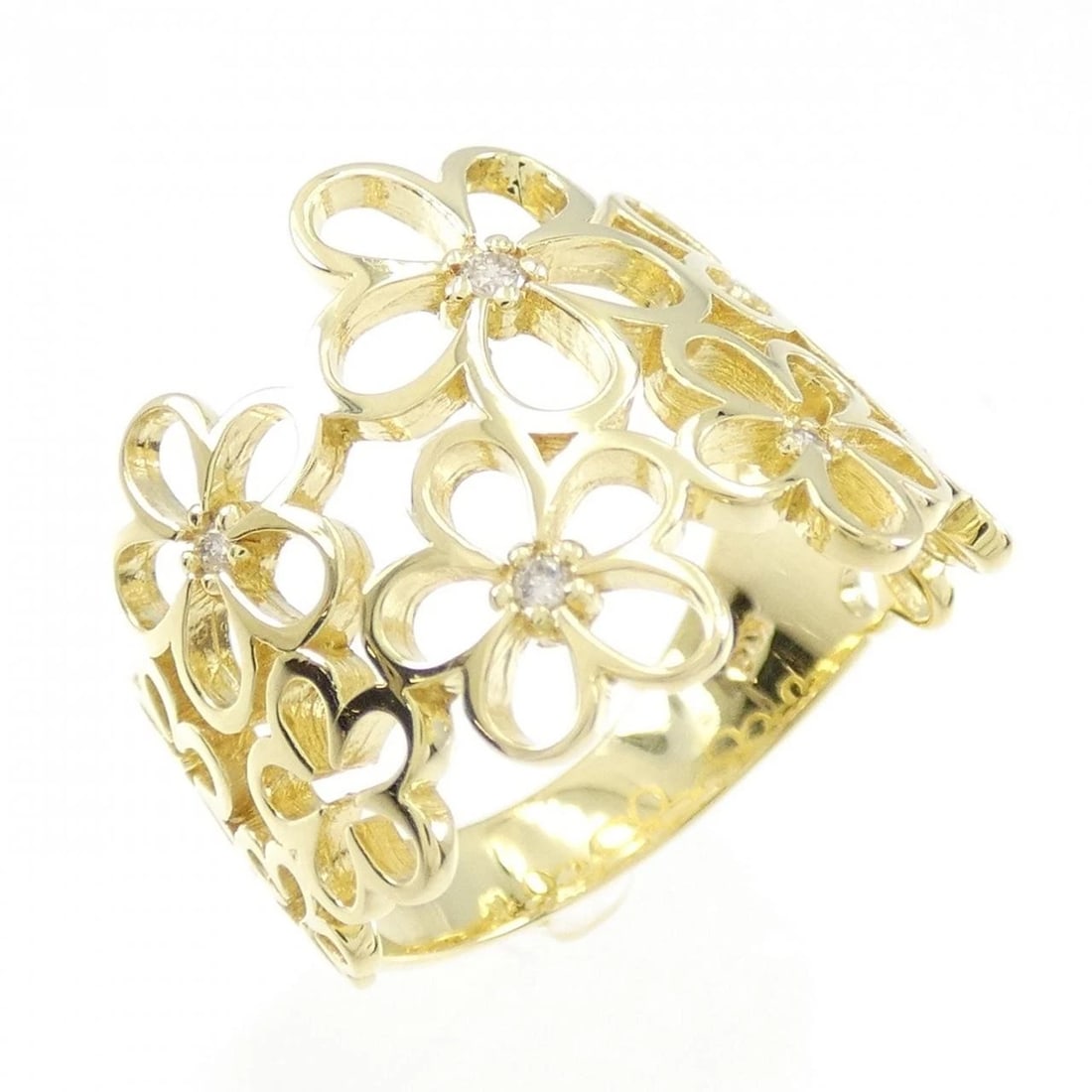 K18YG FLOWER DIAMOND RING: K18YG Flower Diamond Ring Brand: Unbranded Type: Ring Material: K18 Yellow Gold, Main Stone/Creation natural Color: Yellow Gold Size: 6-6.5 US Accessories: None Accessories Notice: When pu