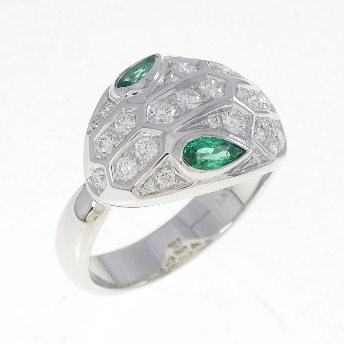 BVLGARI SERPENTI RING: BVLGARI Serpenti Ring Brand: BVLGARI Type: Ring Material: 750 White Gold, Main Stone/Creation Emerald Color: White Gold Size: 9 US US Accessories: None Accessories Notice: When purchasing