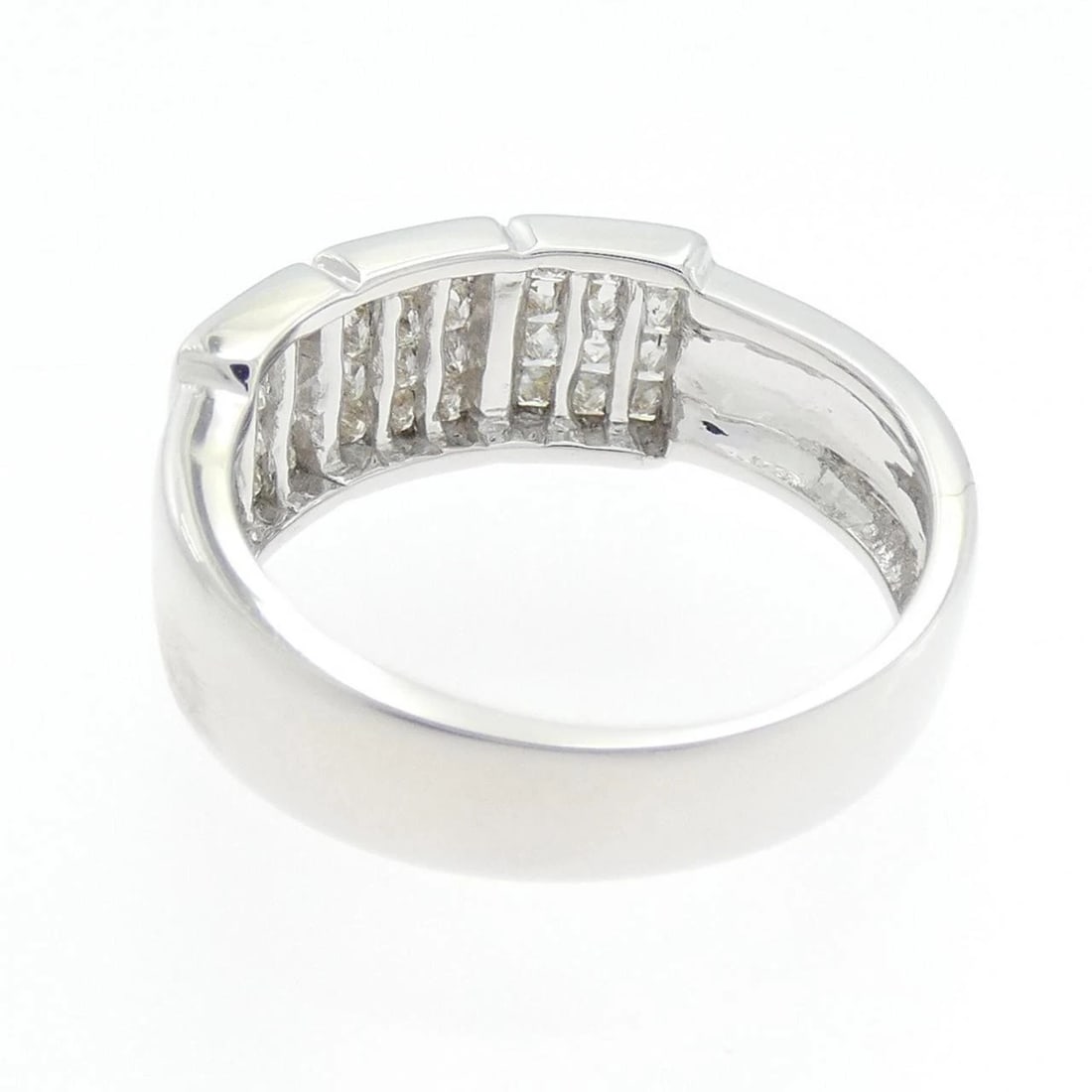 K18WG DIAMOND RING - 2