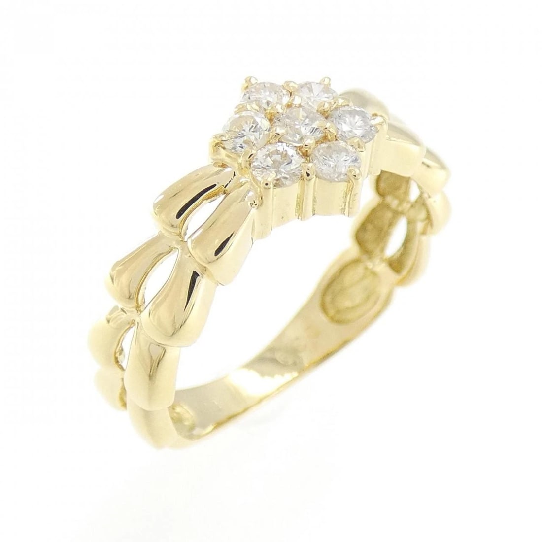 K18YG FLOWER DIAMOND RING: K18YG Flower Diamond Ring Brand: Unbranded Type: Ring Material: K18 Yellow Gold, Main Stone/Creation Natural Color: Yellow Gold Size: 6 US Accessories: None Accessories Notice: When