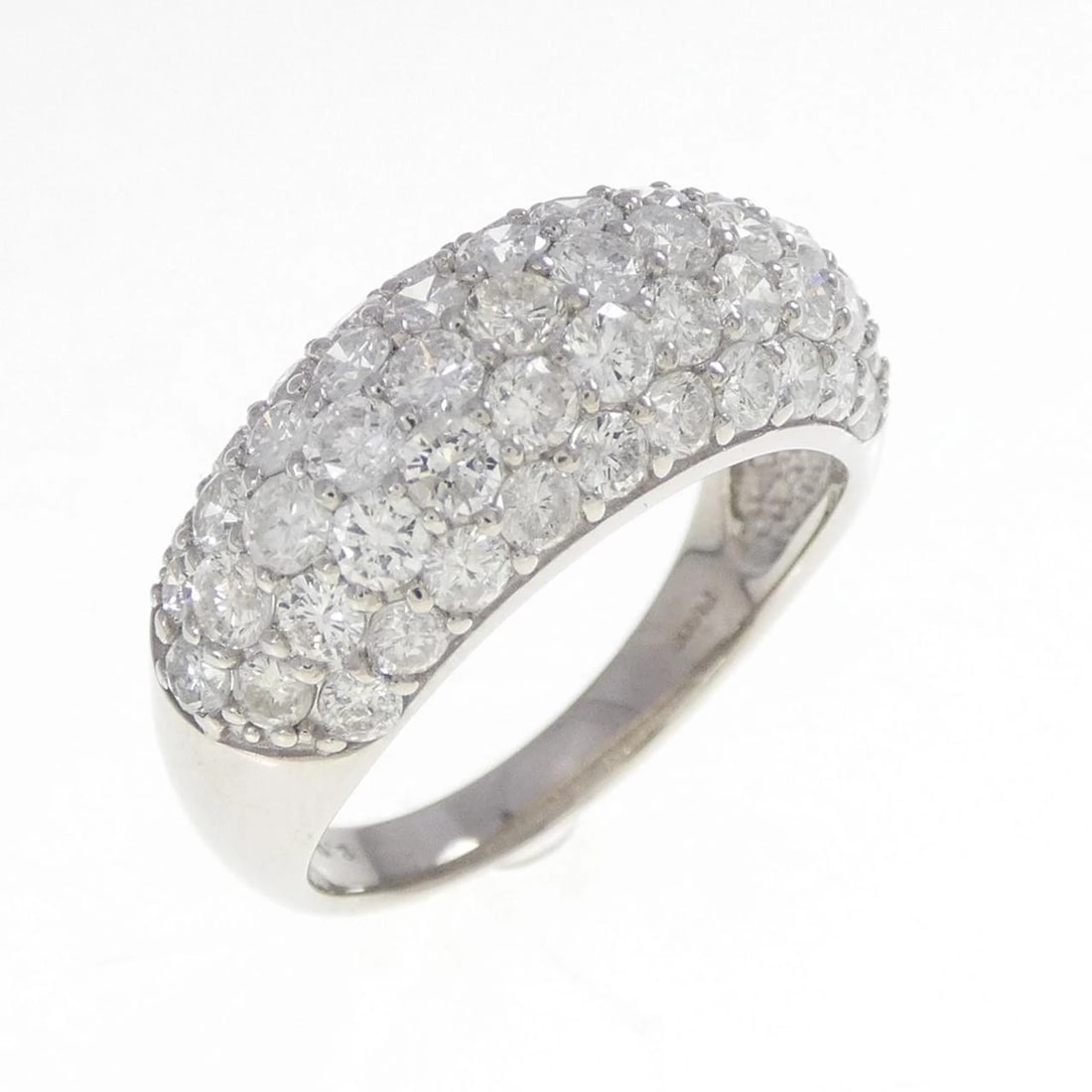 PT900 PAVE DIAMOND RING (1 of 3)