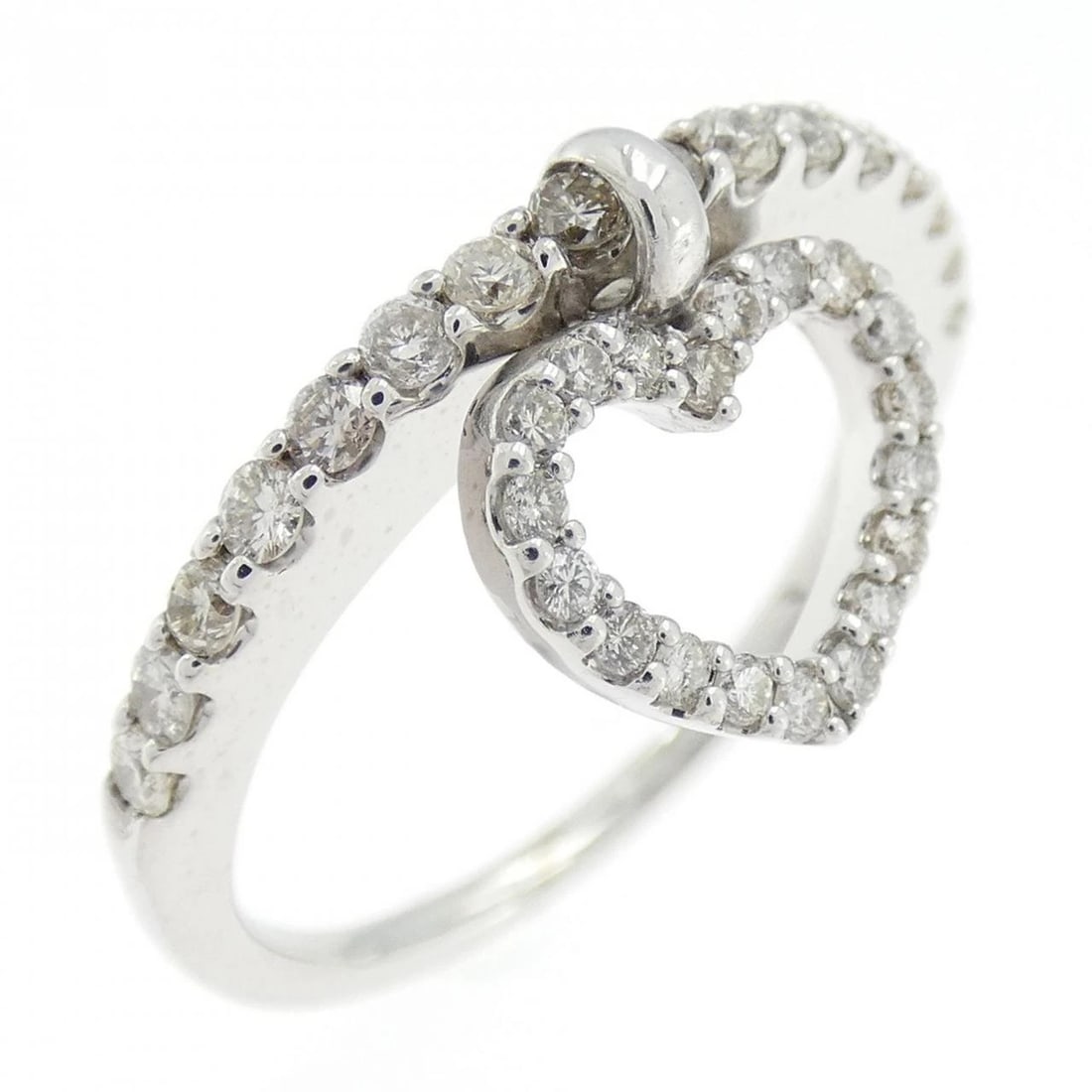 K18WG HEART DIAMOND RING: K18WG Heart Diamond Ring Brand: Unbranded Type: Ring Material: K18 White Gold, Main Stone/Creation natural Color: White Gold Size: 6.5 US Accessories: None Accessories Notice: When purchasing