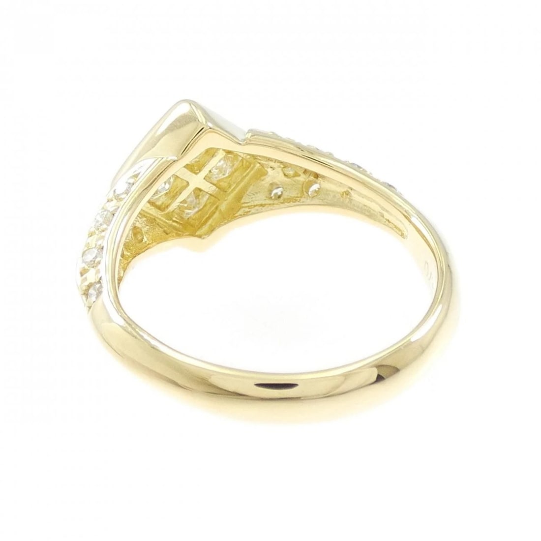K18YG DIAMOND RING: K18YG Diamond Ring Brand: Unbranded Type: Ring Material: K18 Yellow Gold, Main Stone/Creation Natural Color: Yellow Gold Size: 6.5 ( US size) Accessories: None Accessories Notice: When pur