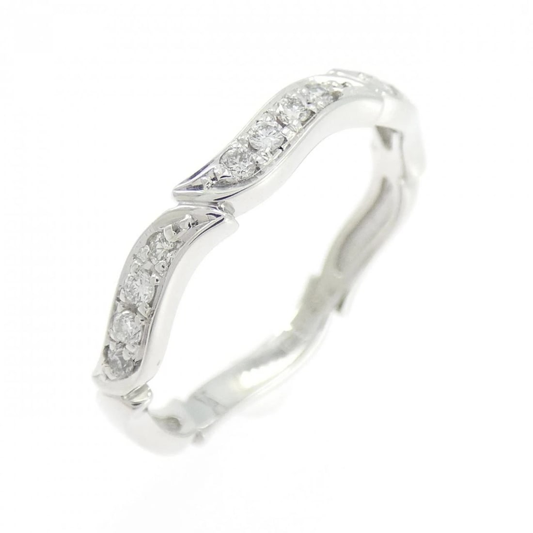 VENDOME DIAMOND RING: VENDOME Diamond Ring Brand: VENDOME Type: Ring Material: K18 White Gold, Main Stone/Creation Natural Color: White Size: 6 (US size) Accessories: None Accessories Notice: When purchasing pr