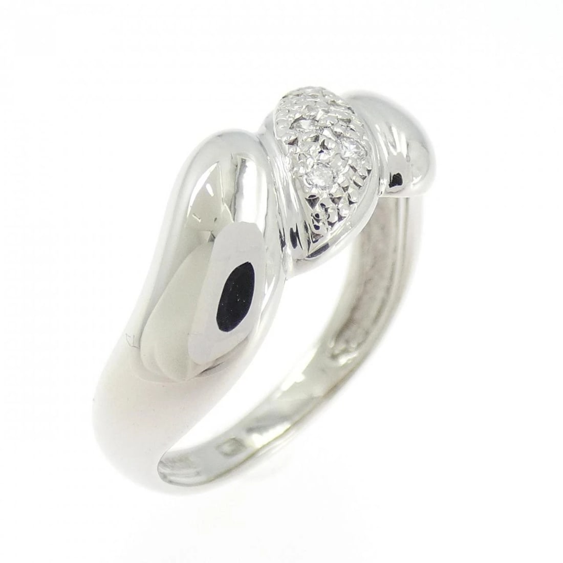 PT900 DIAMOND RING: PT900 Diamond Ring Brand: Unbranded Type: Ring Material: Platinum 900 Platinum, Main Stone/Creation Natural Color: White Gold Size: 4.5 US Accessories: None Accessories Notice: When