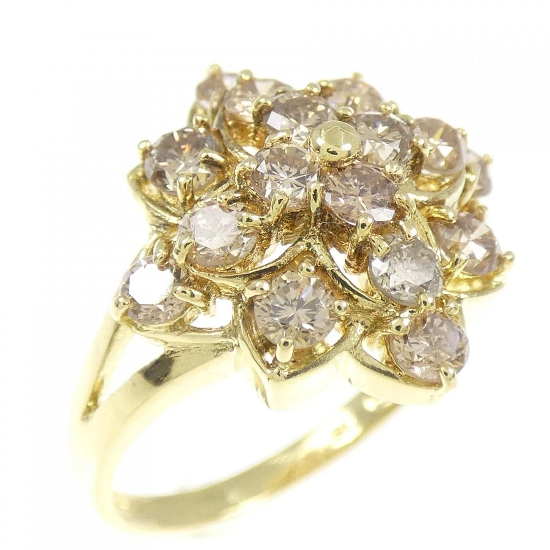 K18YG DIAMOND RING: K18YG Diamond Ring Brand: Unbranded Type: Ring Material: K18 Yellow Gold, Main Stone/Creation Natural Color: Yellow Gold Size: 6-6.5 ( US size) Accessories: None Accessories Notice: When