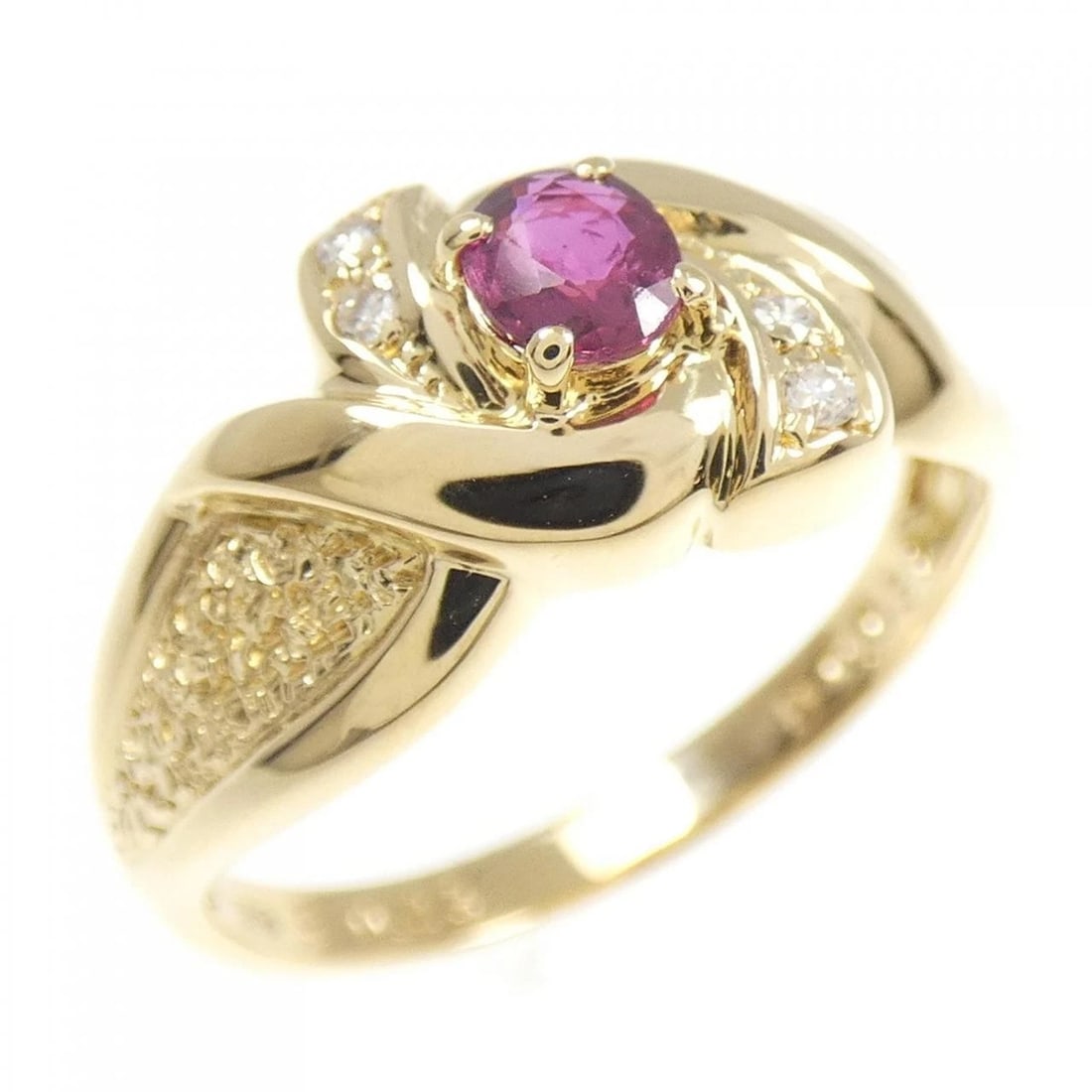 K18YG RUBY RING: K18YG Ruby Ring Brand: Unbranded Type: Ring Material: K18 Yellow Gold, Main Stone/Creation Ruby Color: Yellow Gold Size: 6-6.5 US Accessories: None Accessories Notice: When purchasing pre-