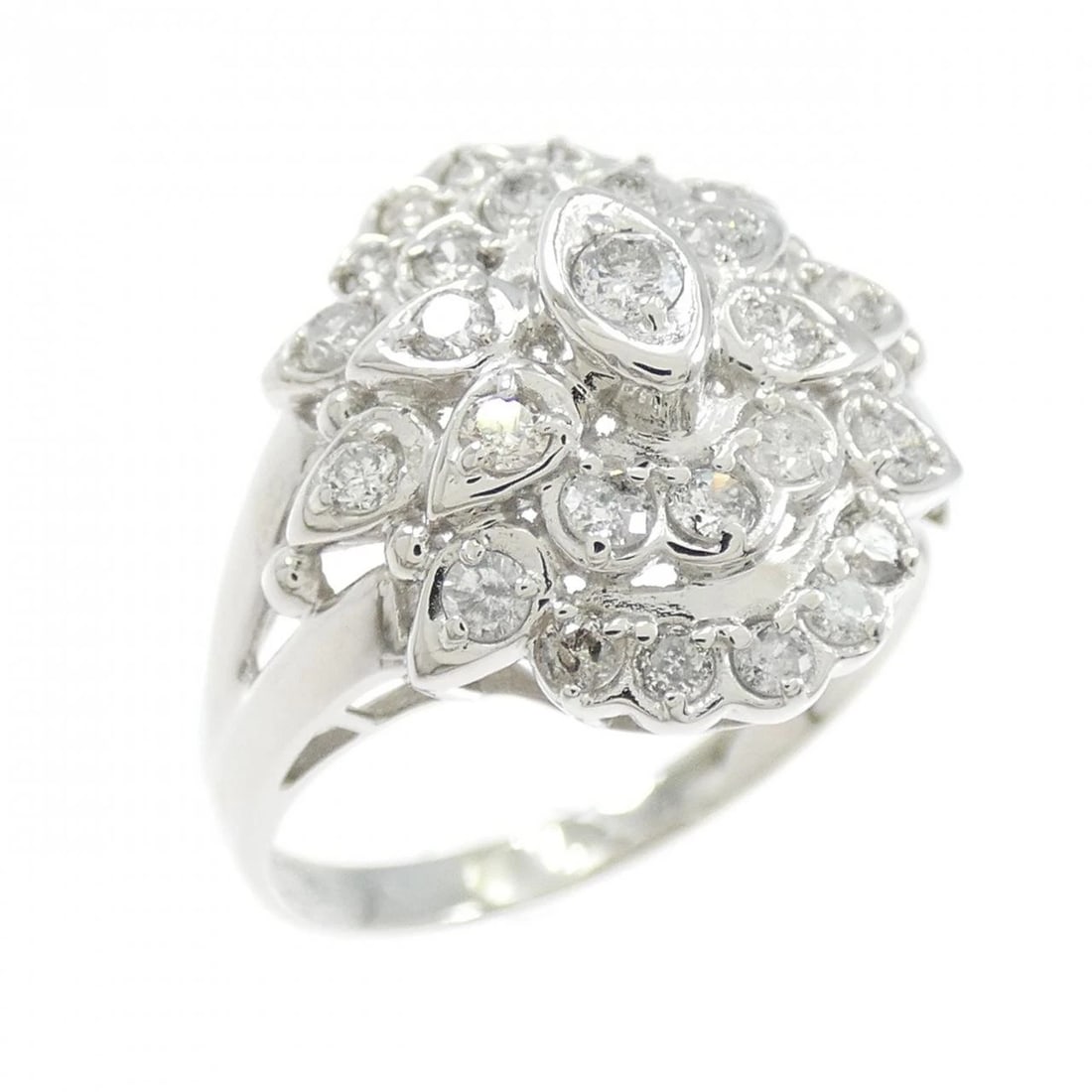 PT900 DIAMOND RING: PT900 Diamond Ring Brand: Unbranded Type: Ring Material: Platinum 900 Platinum, Main Stone/Creation Natural Color: White Gold Size: 6.5-7 US Accessories: None Accessories Notice: When