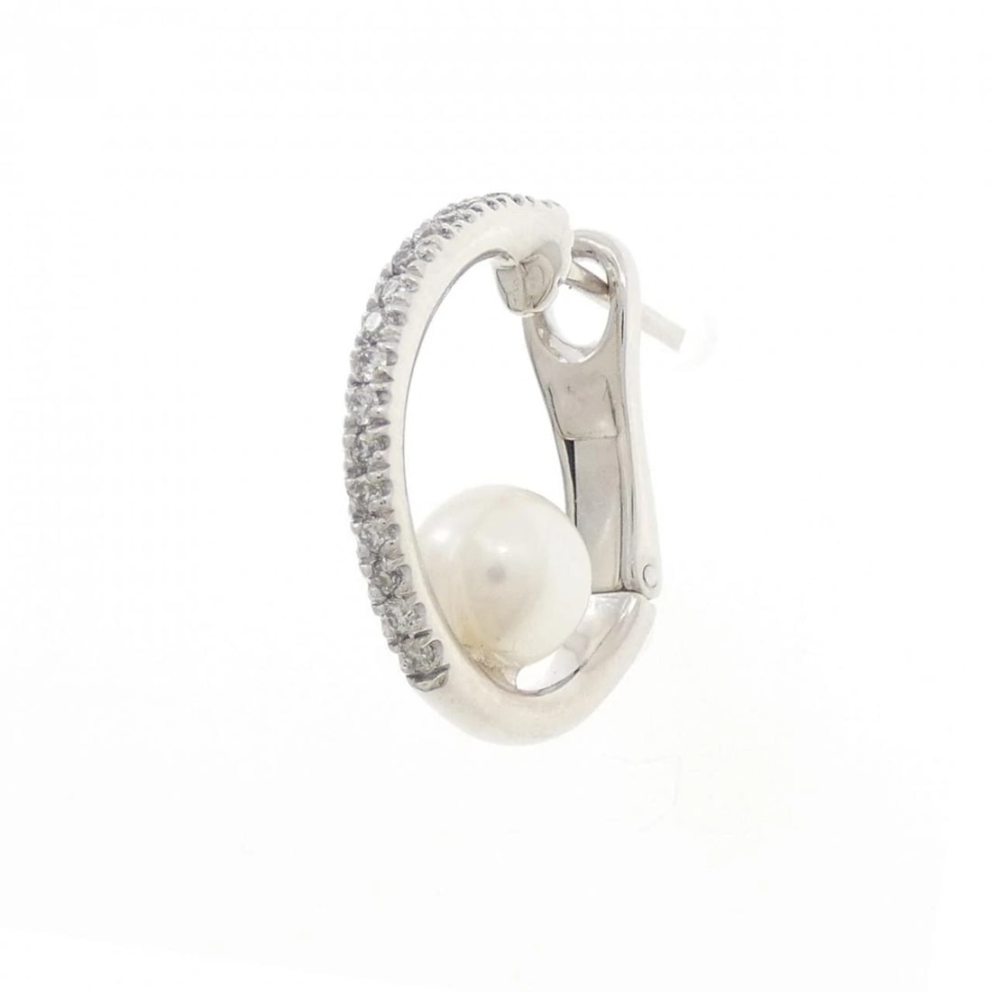 PONTE VECCHIO FRESHWATER PEARL EARRINGS: Ponte Vecchio Freshwater Pearl Earrings Brand: Ponte Vecchio Type: Earrings Material: K18 White Gold, Color: White Size: ActualSize HxW: 18.8mmx6.3mm Accessories: None Accessories Notice: