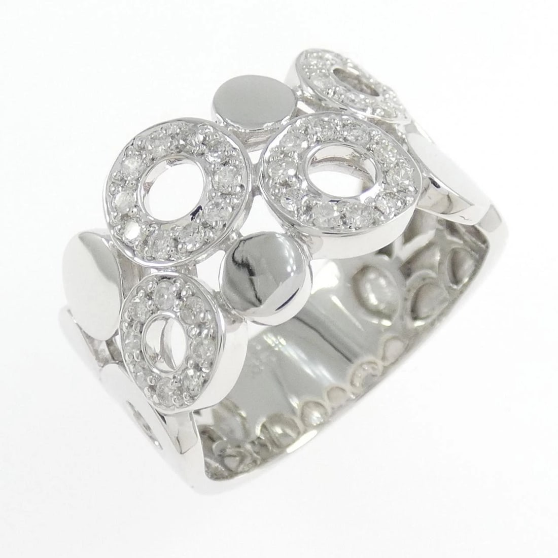 K18WG DIAMOND RING: K18WG Diamond Ring Brand: Unbranded Type: Ring Material: K18 White Gold, Main Stone/Creation Natural Color: White Gold Size: 8 US Accessories: None Accessories Notice: When purchasing