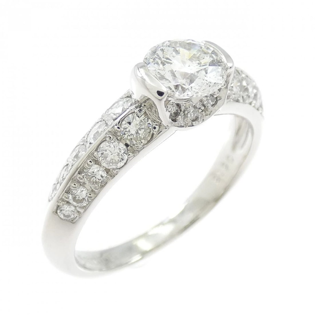 PT900 DIAMOND RING: PT900 Diamond Ring Brand: Unbranded Type: Ring Material: Platinum 900 Platinum, Main Stone/Creation natural Color: White Gold Size: 6-6.5 US Accessories: None Accessories Notice: When purc