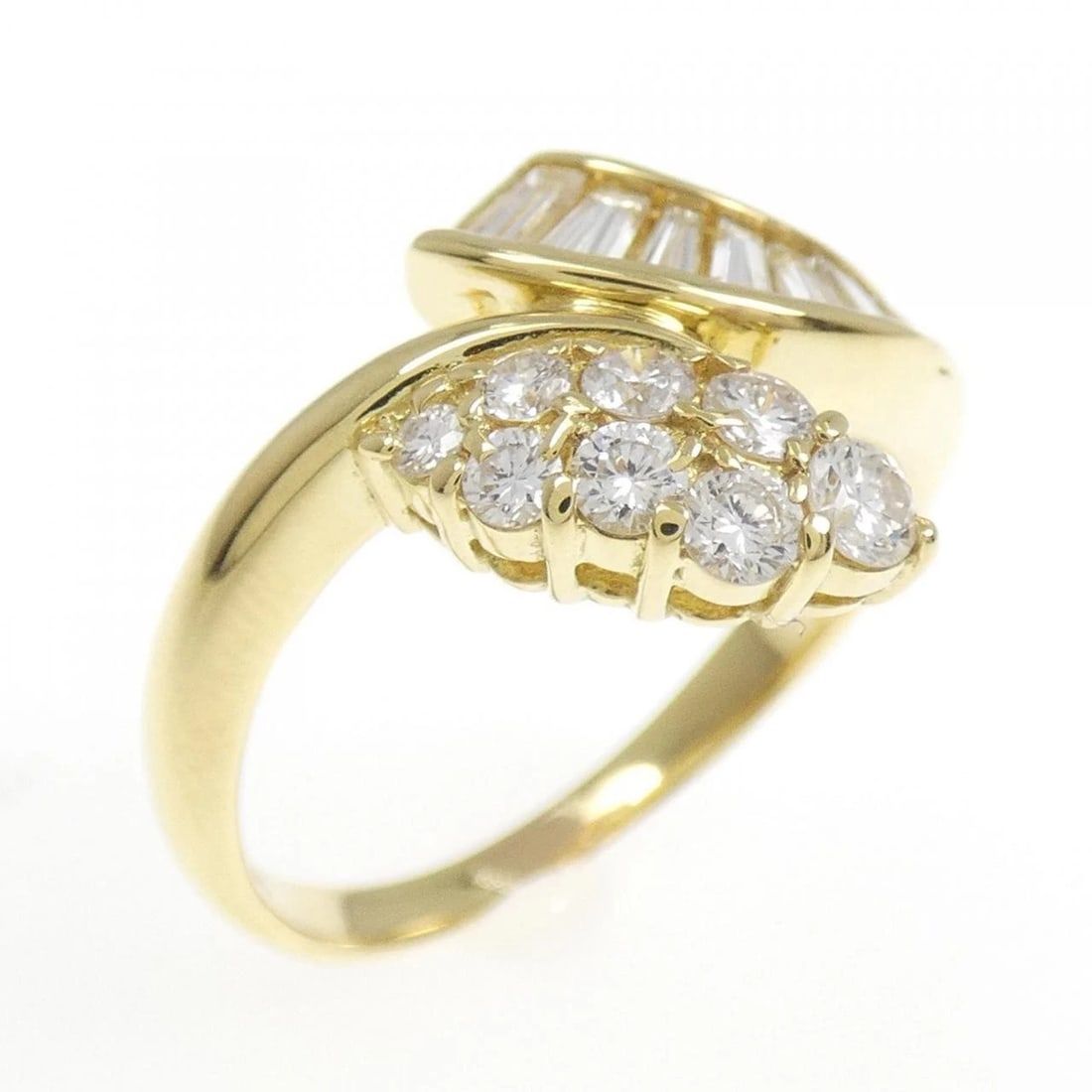 K18YG DIAMOND RING: K18YG Diamond Ring Brand: Unbranded Type: Ring Material: K18 Yellow Gold, Main Stone/Creation Natural Color: Yellow Gold Size: 6.5 US Accessories: None Accessories Notice: When purchasing