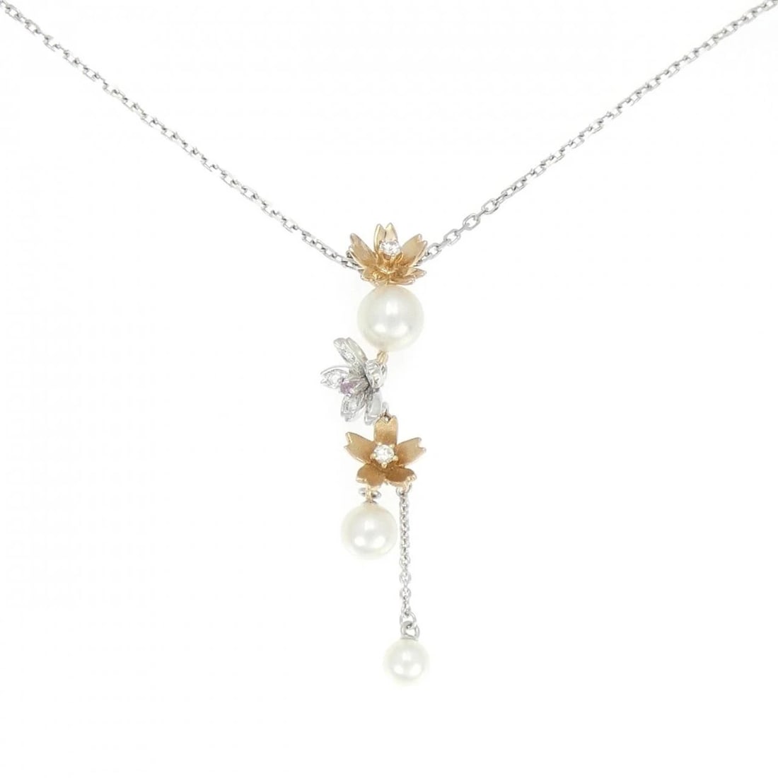 MIKIMOTO AKOYA PEARL NECKLACE: MIKIMOTO Akoya Pearl Necklace Brand: MIKIMOTO Type: Necklace Material: K18 White Gold K18 Pink Gold, Main Stone/Creation Akoya Pearl Color: White Gold Pink Gold Size: ActualSize Pendant top H x