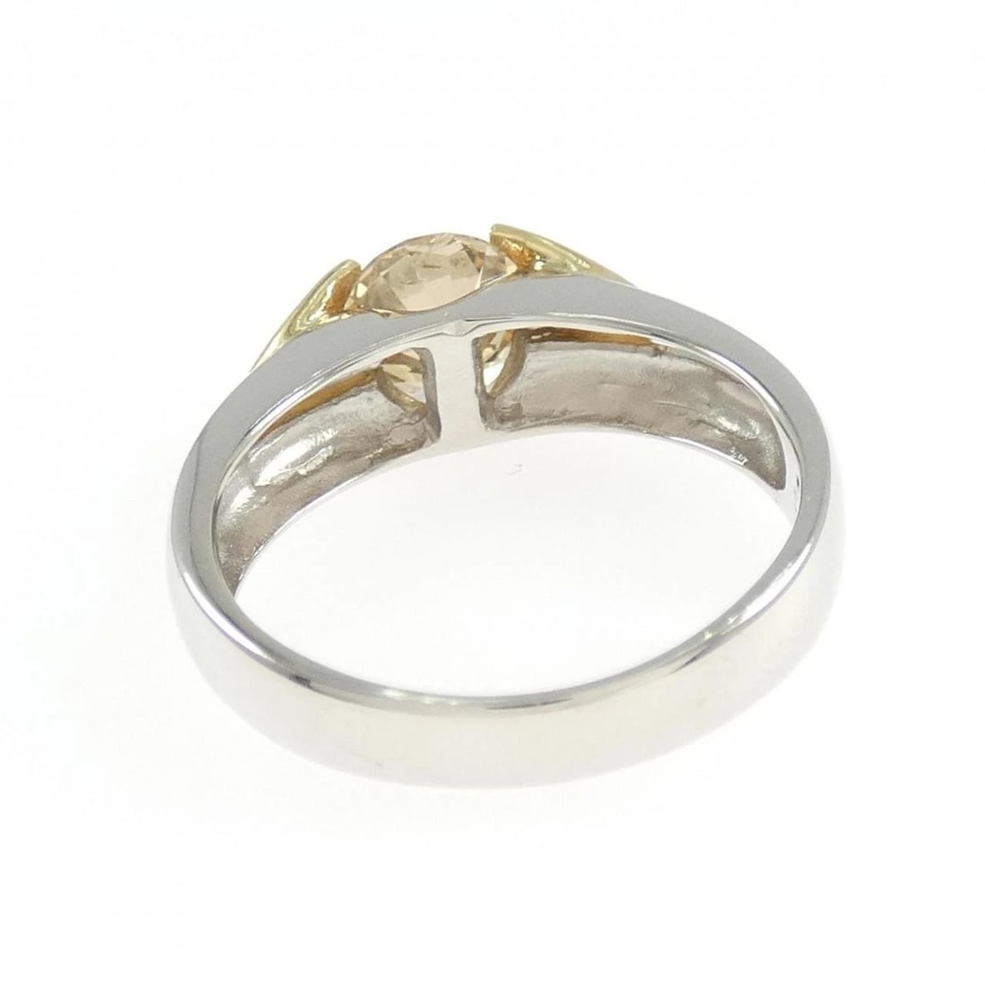 PT900 K18YG DIAMOND RING: PT900 K18YG Diamond Ring Brand: Unbranded Type: Ring Material: Platinum 900 Platinum K18 Yellow Gold, Main Stone/Creation Natural Color: Yellow Gold Size: 6.5 ( US size) Accessories: None