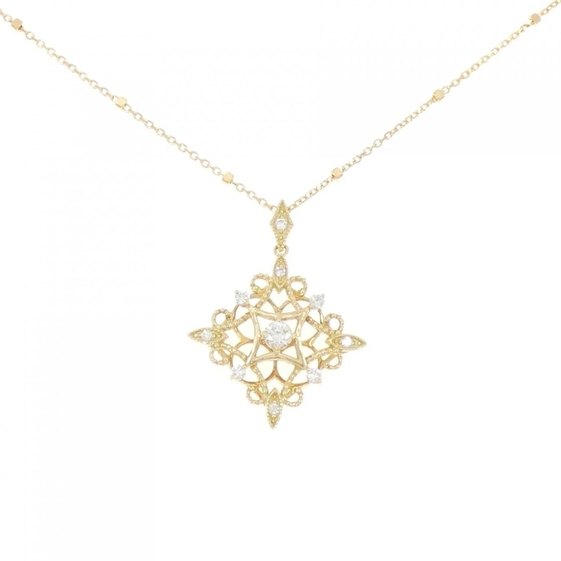 K18YG DIAMOND NECKLACE: K18YG Diamond Necklace Brand: Unbranded Type: Necklace Material: K18 Yellow Gold, Main Stone/Creation Natural Color: YG Size: 41-46cmActualSize Pendant top H x W: 23.1mmx19.0mm Chain Max. W: