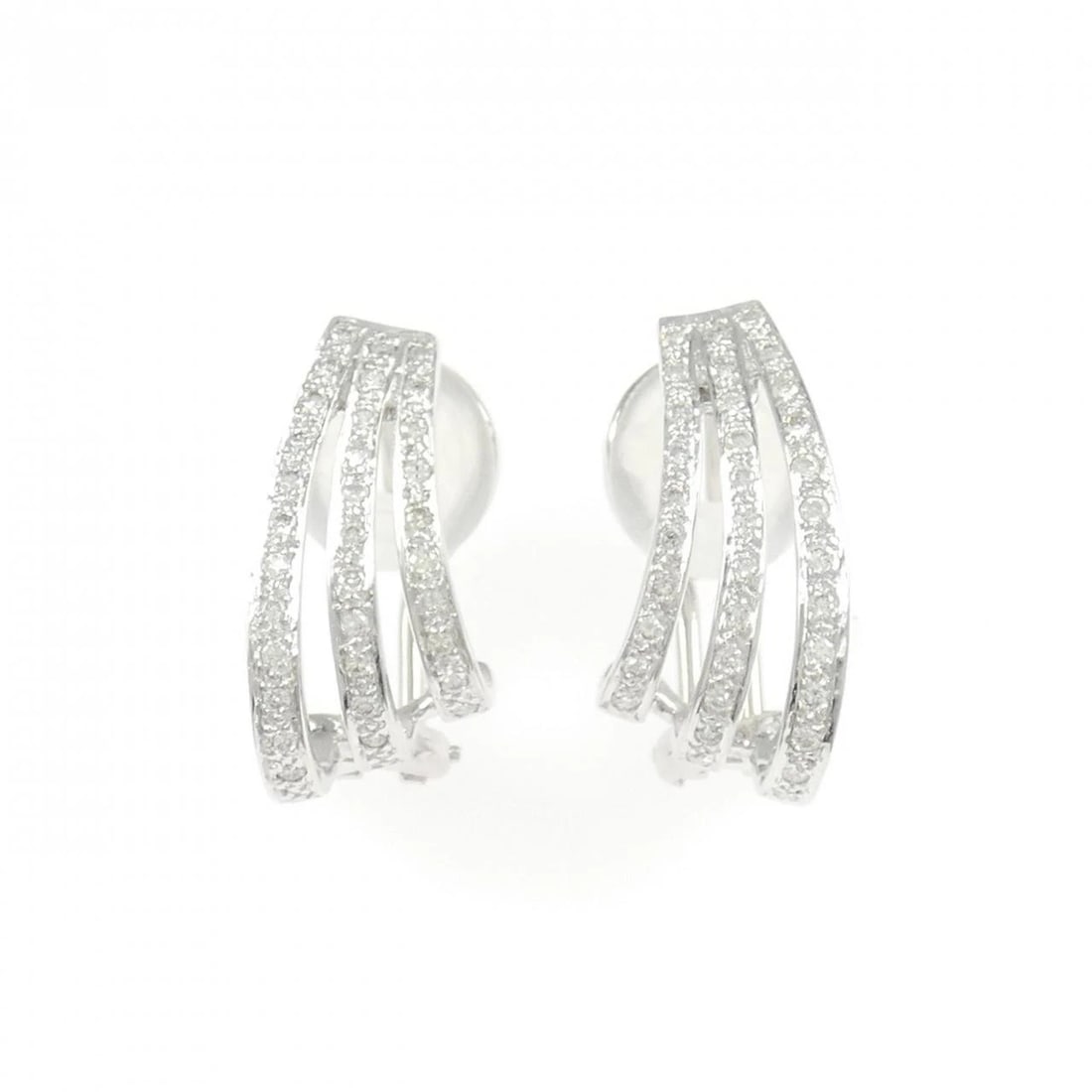 750WG DIAMOND EARRINGS: 750WG Diamond Earrings Brand: Unbranded Type: Earrings Material: 750 White Gold, Main Stone/Creation Natural Color: WG Size: ActualSize HxW: 19.2mmx8.4mm Accessories: None Accessories Notice: