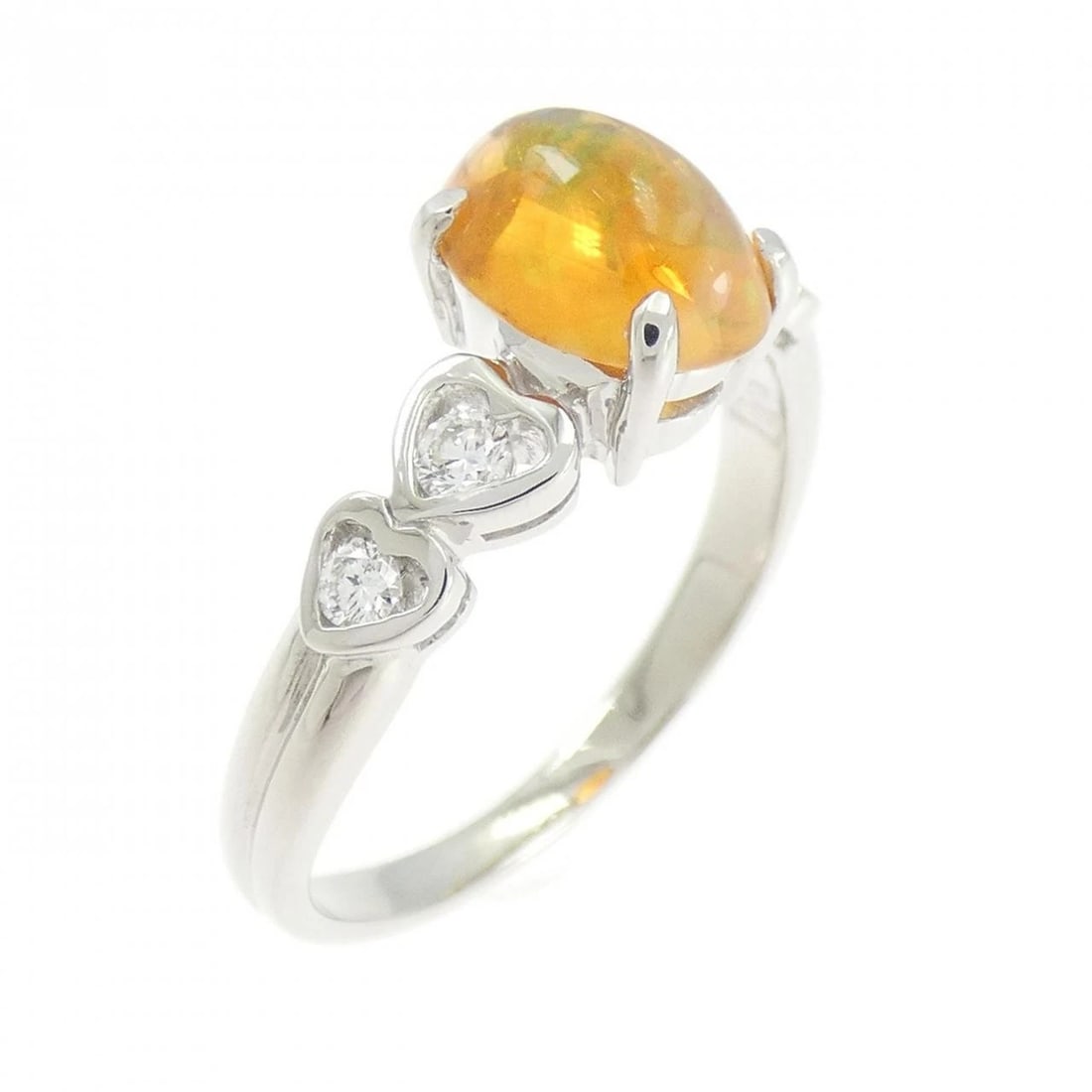 PT900 HEART OPAL RING: PT900 Heart Opal Ring Brand: Unbranded Type: Ring Material: Platinum 900 Platinum, Main Stone/Creation Opal Color: White Gold Size: 6.5-7 US Accessories: None Accessories Notice: When purc