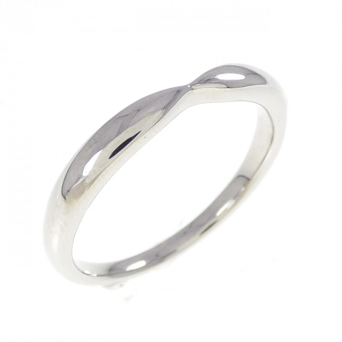 TIFFANY & CO. HARMONY RING: Tiffany & Co. Harmony Ring Brand: Tiffany Type: Ring Material: Platinum 950, Color: White Size: 8 (US size) Accessories: None Accessories Notice: When purchasing pre-owned goods, please re
