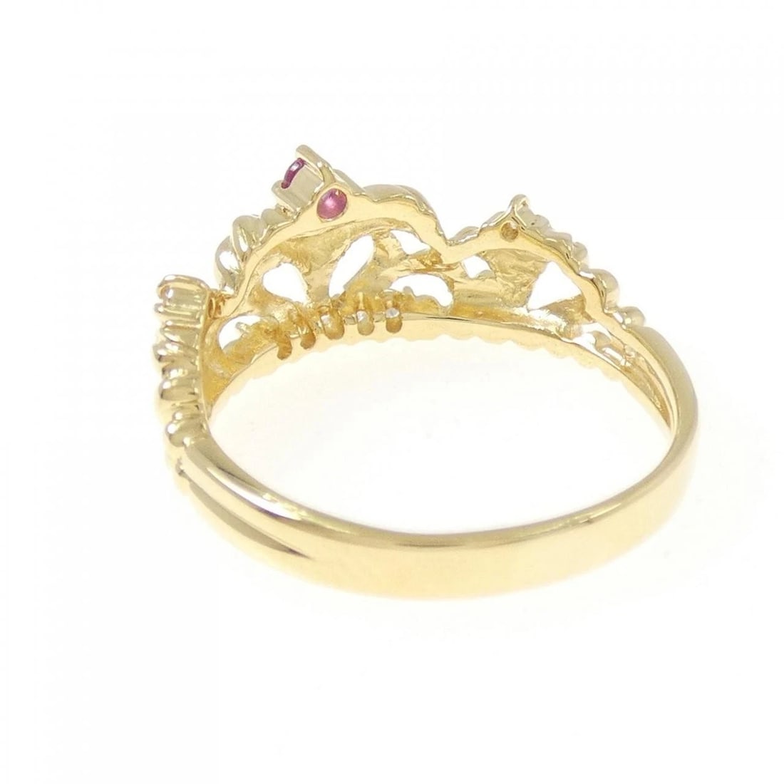 K18YG TIARA RUBY RING: K18YG Tiara Ruby Ring Brand: Unbranded Type: Ring Material: K18 Yellow Gold, Main Stone/Creation Ruby Color: Yellow Gold Size: 6 ( US size) Accessories: None Accessories Notice: When