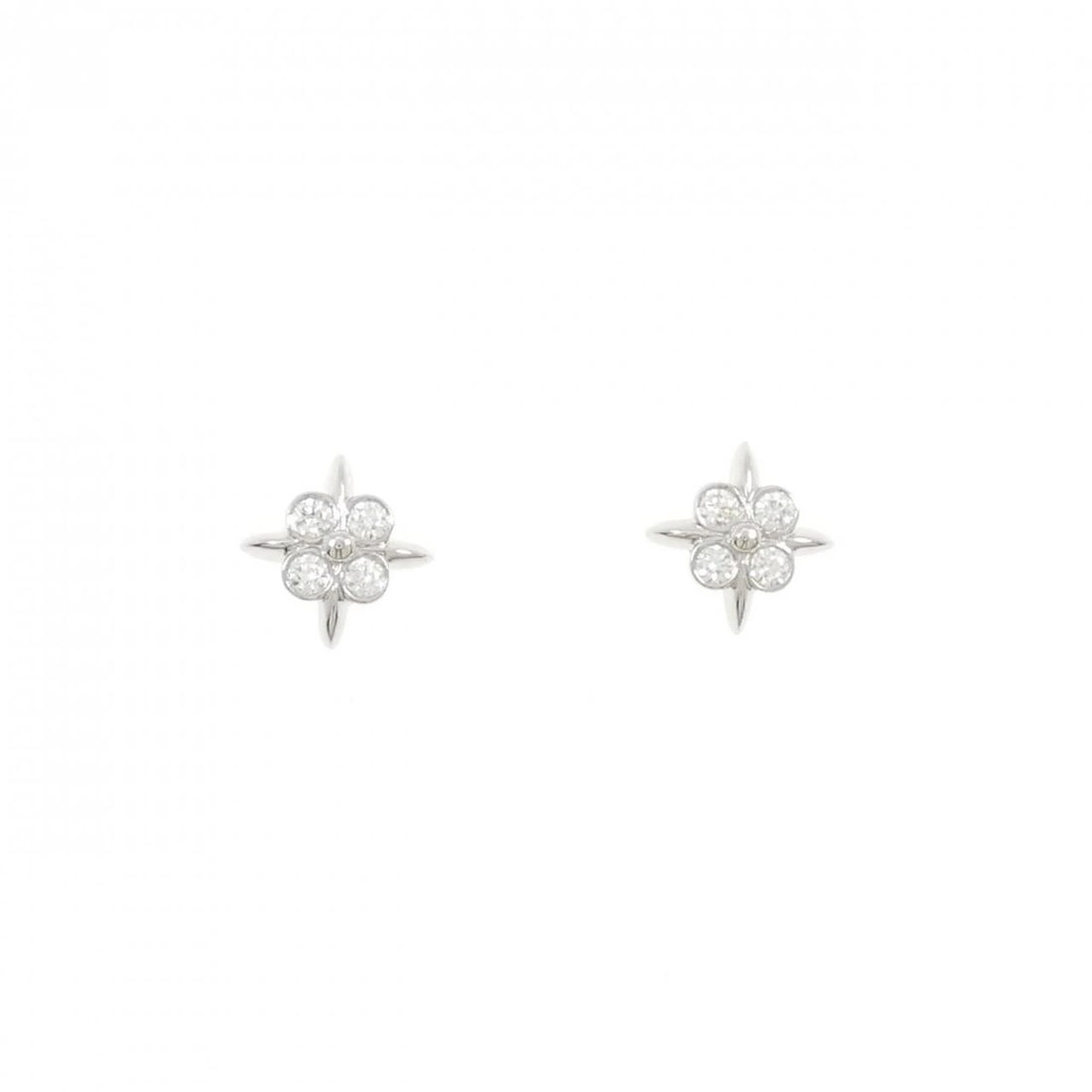 TIFFANY LACE EARRINGS: Tiffany Lace Earrings Brand: Tiffany Type: Earrings Material: Platinum 950, Main Stone/Creation Natural Color: Platinum Size: ActualSize HxW: 9.2mmx9.4mm Accessories: None Accessories Notice: